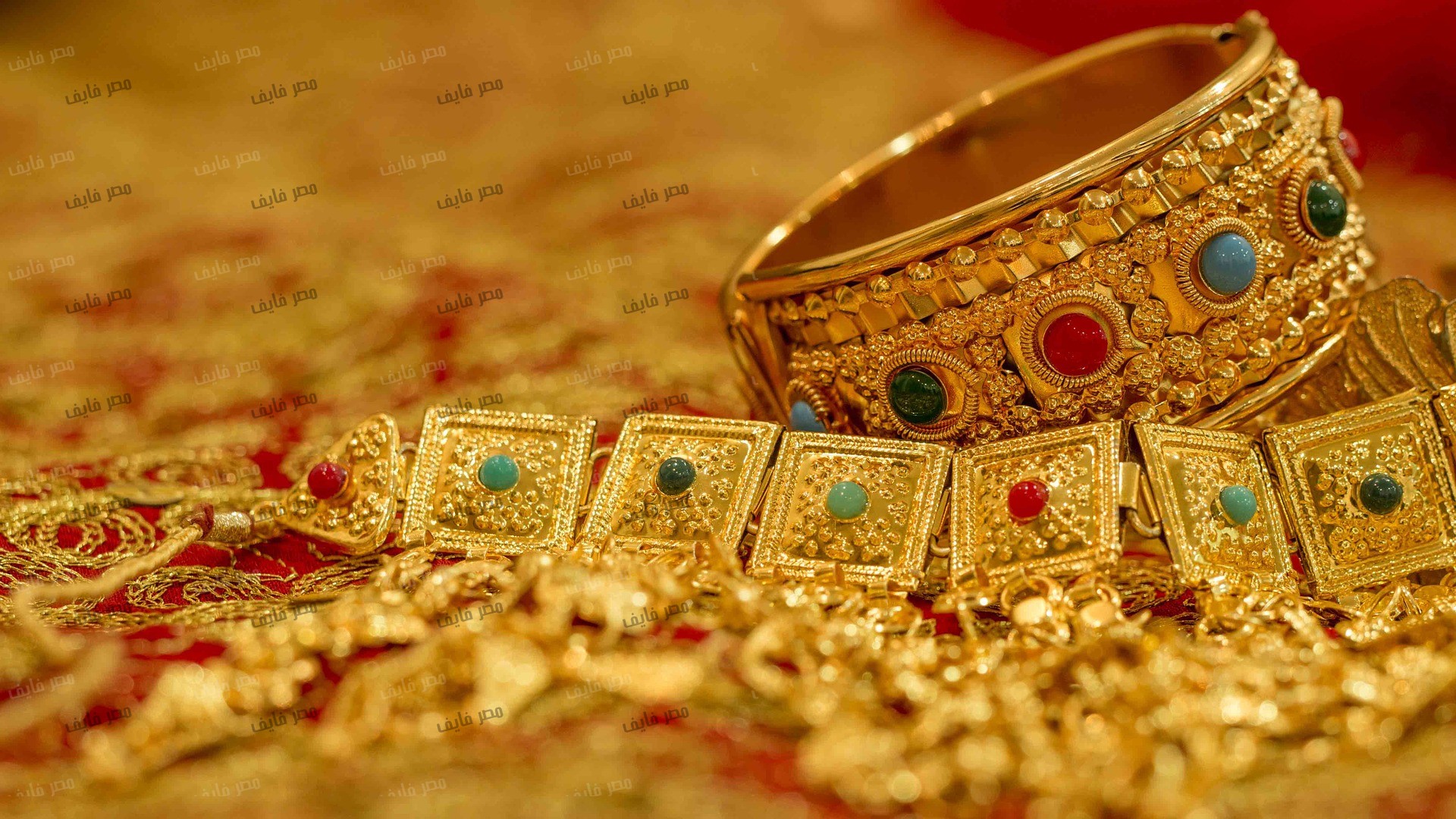 gold-jewelry-india-middle-east