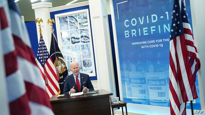 US President Joe Biden meets with members of the White House Covid-19 Response Team on the latest developments related to the Omicron variant, on January 4, 2022, in the South Court Auditorium of the White House in Washington, DC. - The US recorded more than 1 million Covid-19 cases on January 3, 2022, according to data from Johns Hopkins University, as the Omicron variant continues to spread at a blistering pace. (Photo by MANDEL NGAN / AFP)