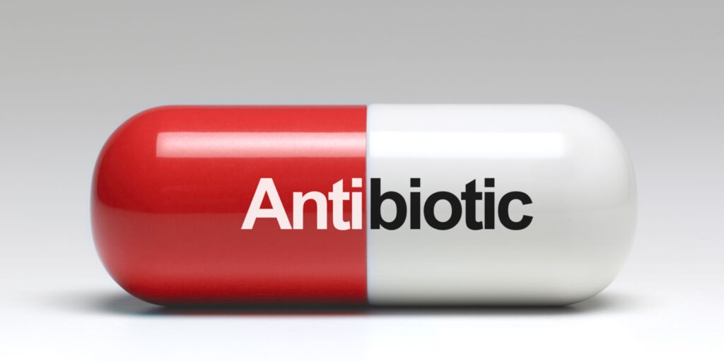 1450185850-g-antibiotics-496660071