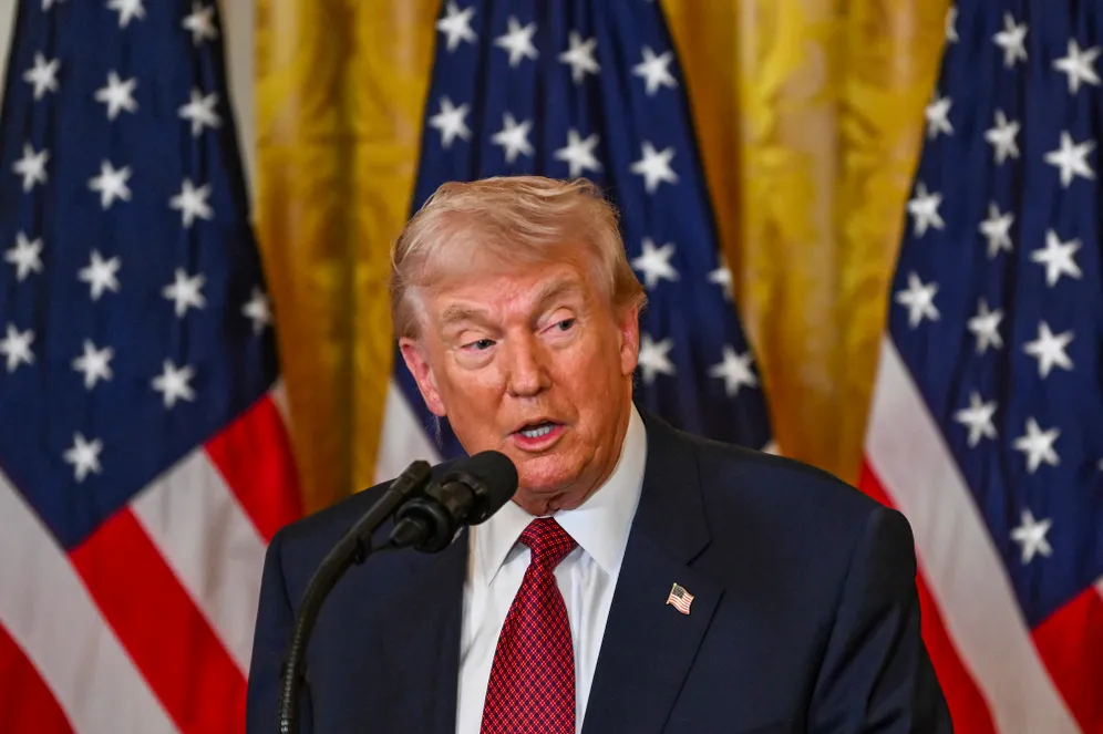 ترامب يعرض حل الخلاف بين الإمارات والسعودية: أستطيع إنهاءه بسهولة